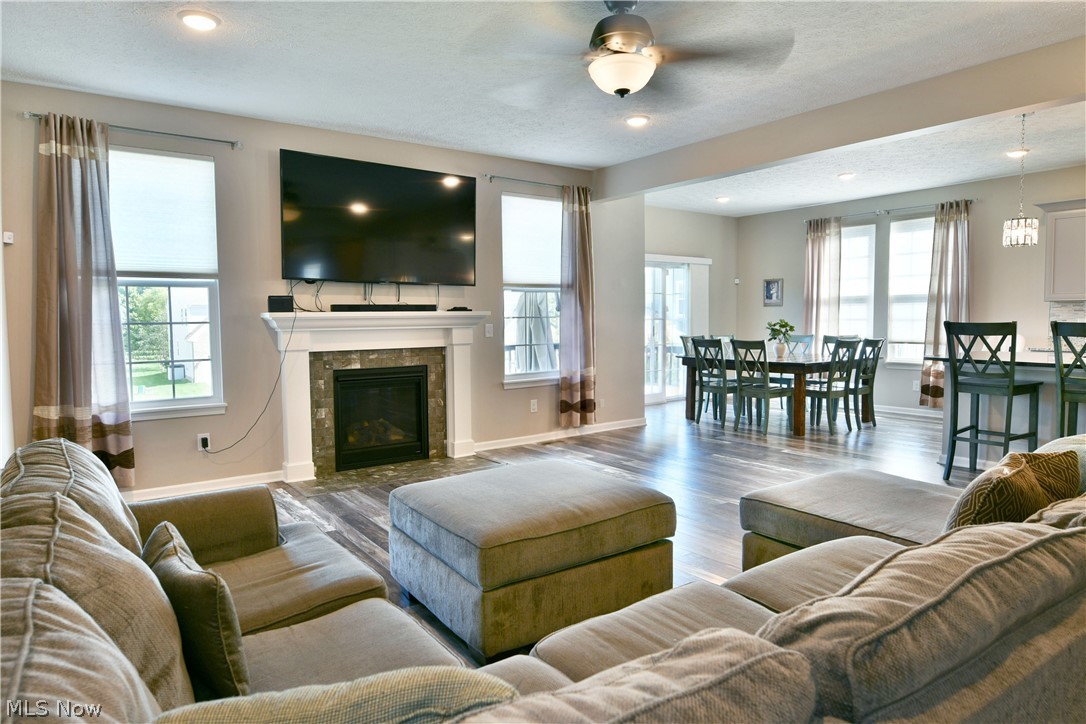 987 Hawkin Lane Aurora OH 44202