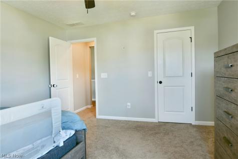 987 Hawkin Lane Aurora OH 44202
