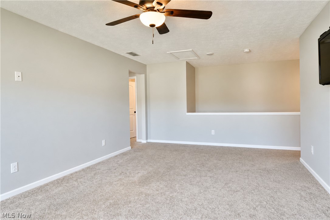 987 Hawkin Lane Aurora OH 44202