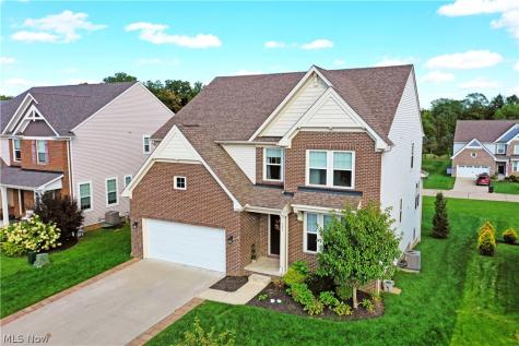 987 Hawkin Lane Aurora OH 44202