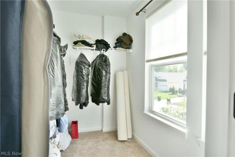 987 Hawkin Lane Aurora OH 44202
