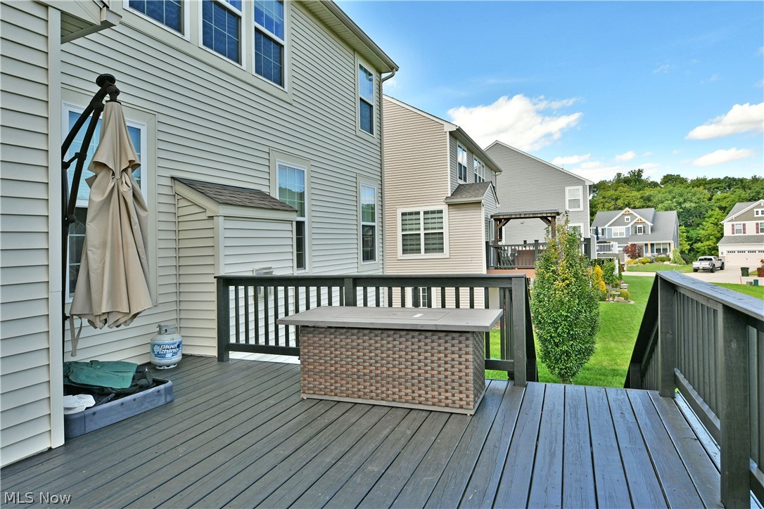 987 Hawkin Lane Aurora OH 44202