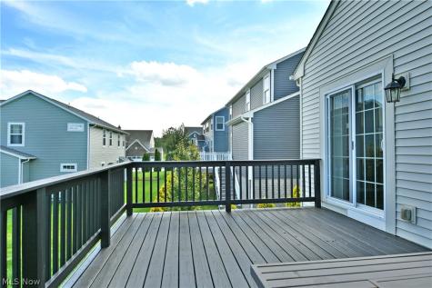 987 Hawkin Lane Aurora OH 44202