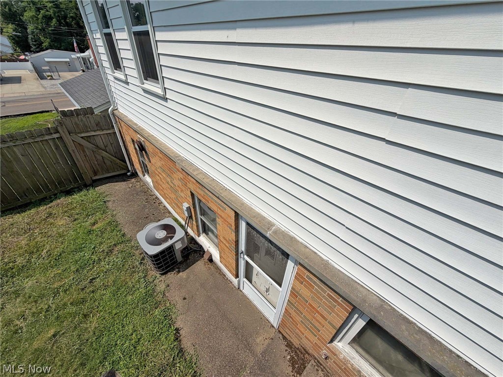 175 Hillman Road Akron OH 44312