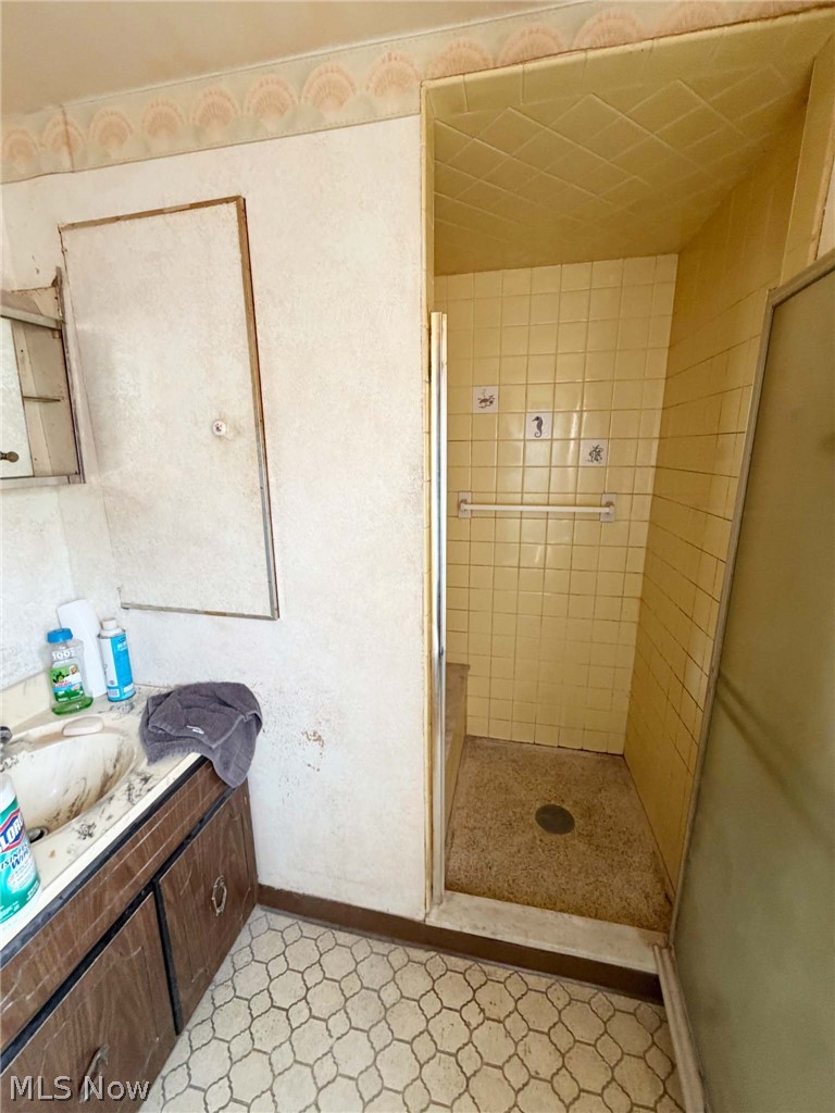 175 Hillman Road Akron OH 44312