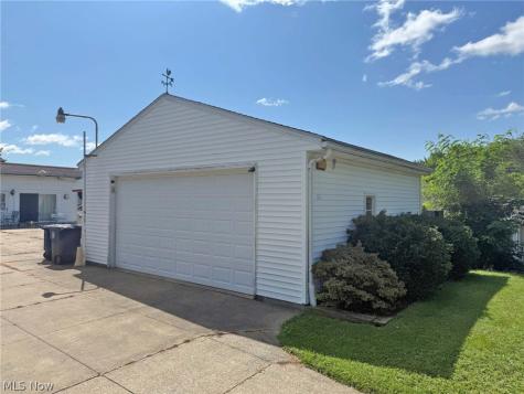 175 Hillman Road Akron OH 44312