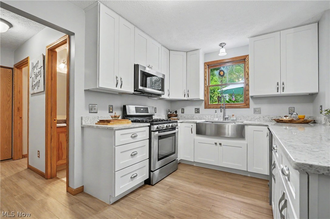 4587 Edgewater Stow OH 44224