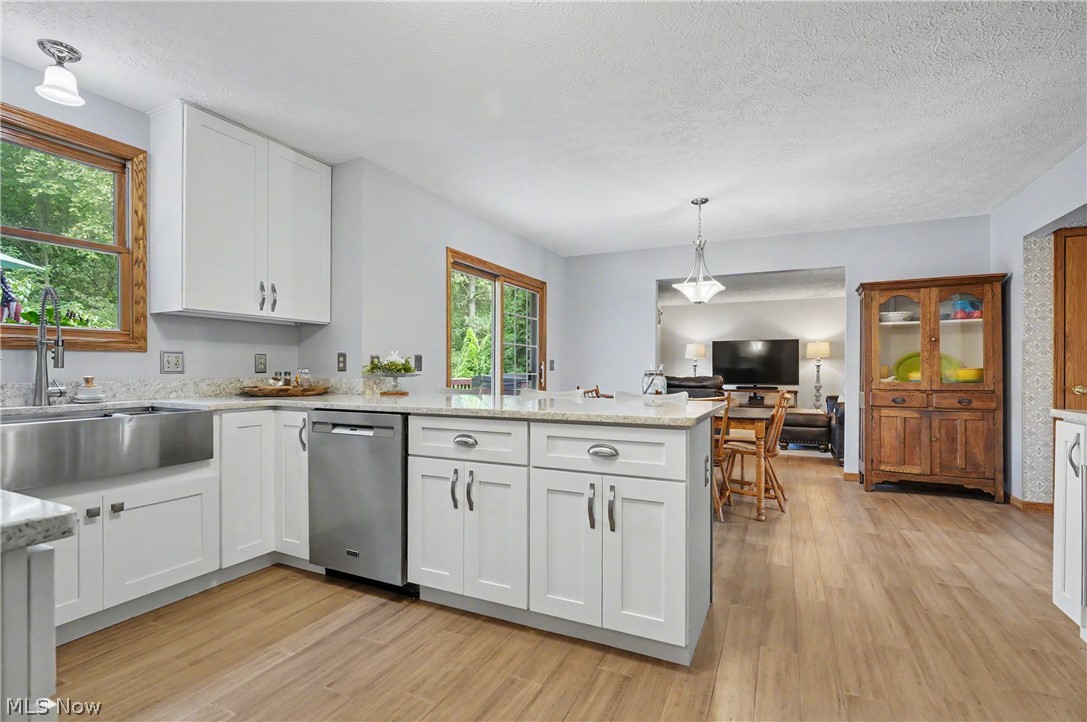 4587 Edgewater Stow OH 44224