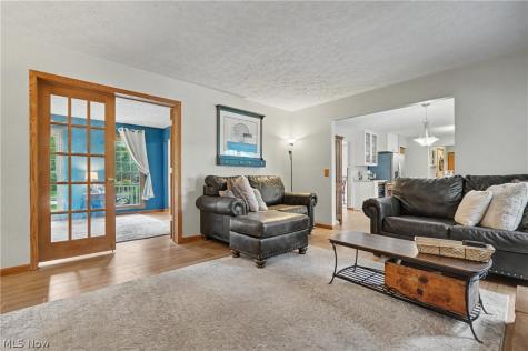 4587 Edgewater Stow OH 44224