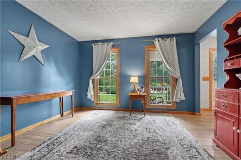 4587 Edgewater Stow OH 44224