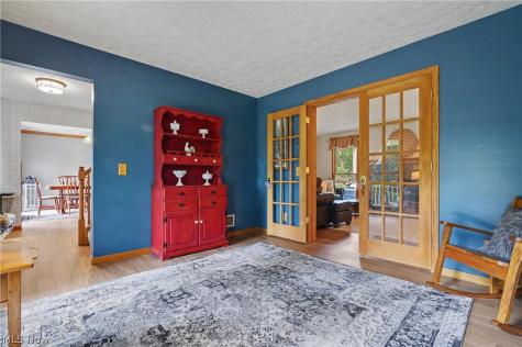 4587 Edgewater Stow OH 44224