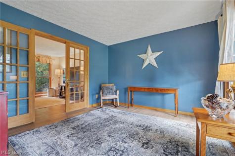 4587 Edgewater Stow OH 44224