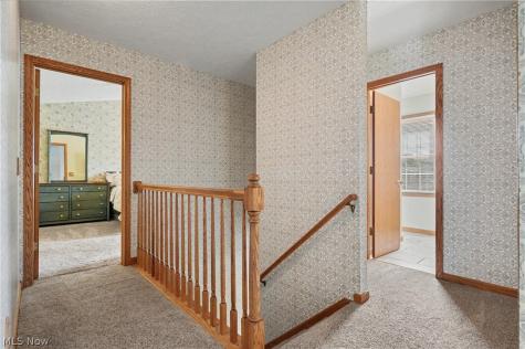 4587 Edgewater Stow OH 44224