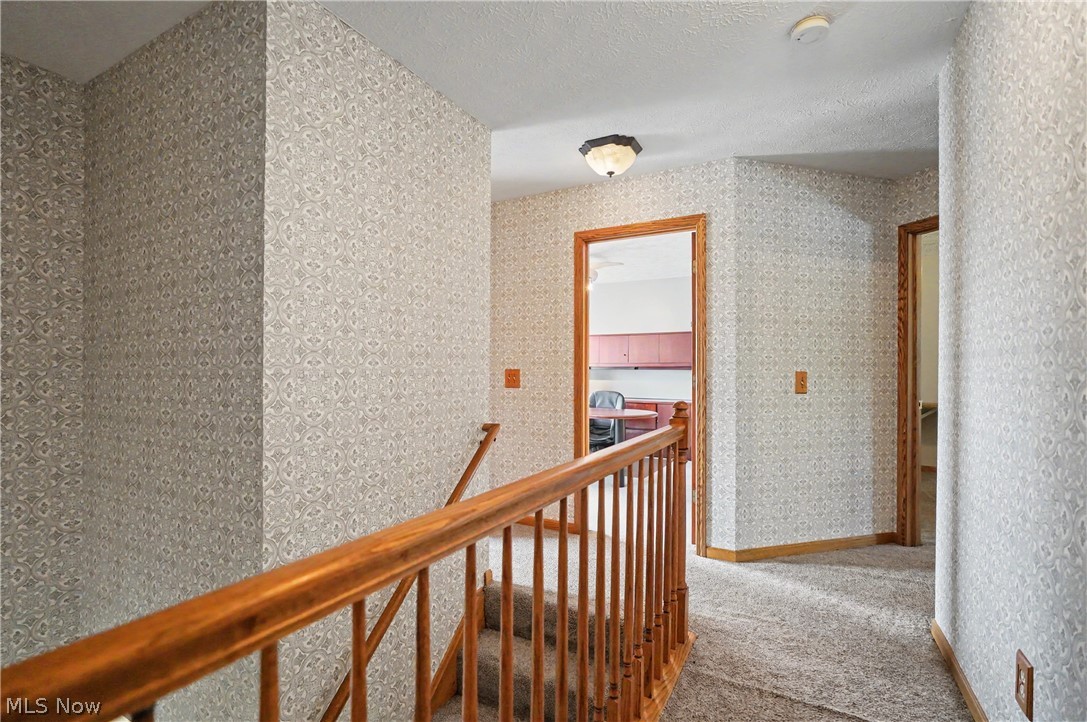 4587 Edgewater Stow OH 44224