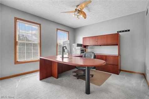4587 Edgewater Stow OH 44224