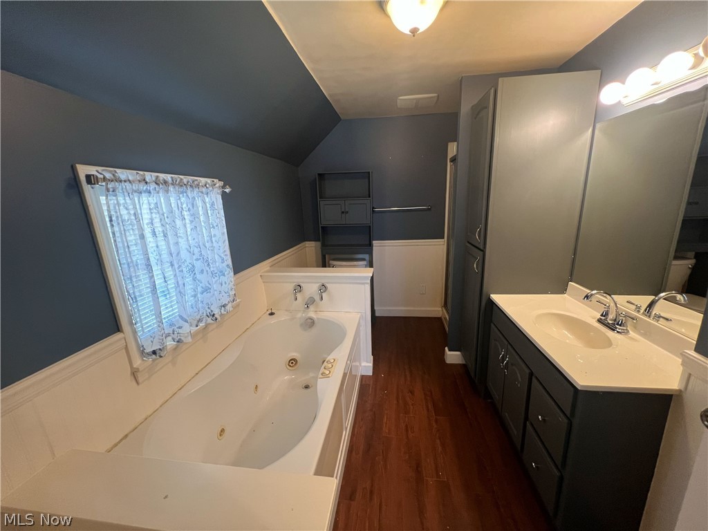 978 Buffalo Street Conneaut OH 44030