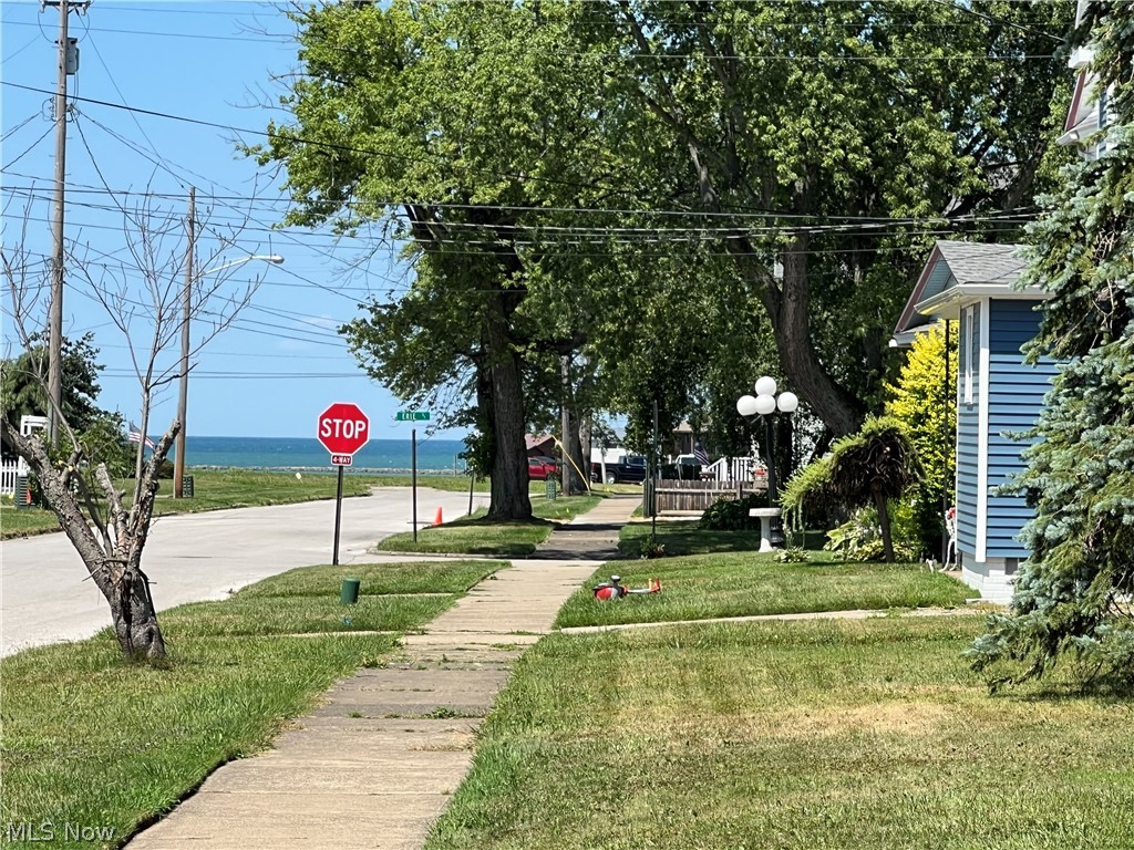 978 Buffalo Street Conneaut OH 44030
