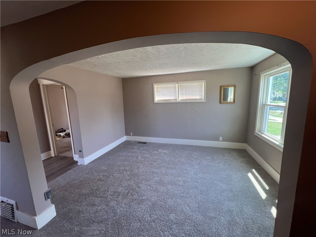978 Buffalo Street Conneaut OH 44030