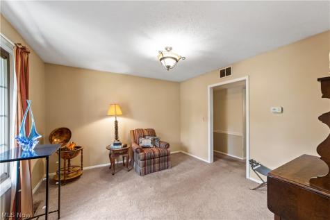 5911 Woodland Drive North Ridgeville OH 44039