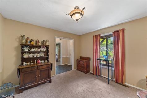 5911 Woodland Drive North Ridgeville OH 44039