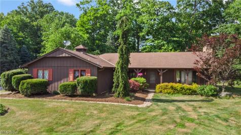 5911 Woodland Drive North Ridgeville OH 44039