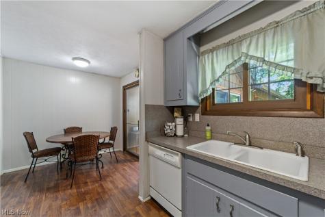 5911 Woodland Drive North Ridgeville OH 44039