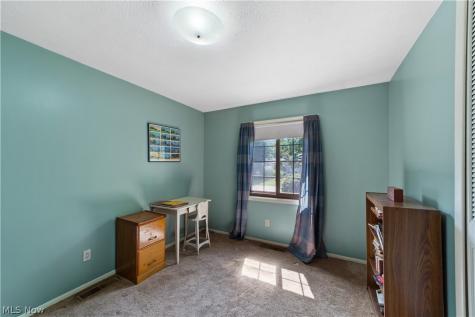 5911 Woodland Drive North Ridgeville OH 44039