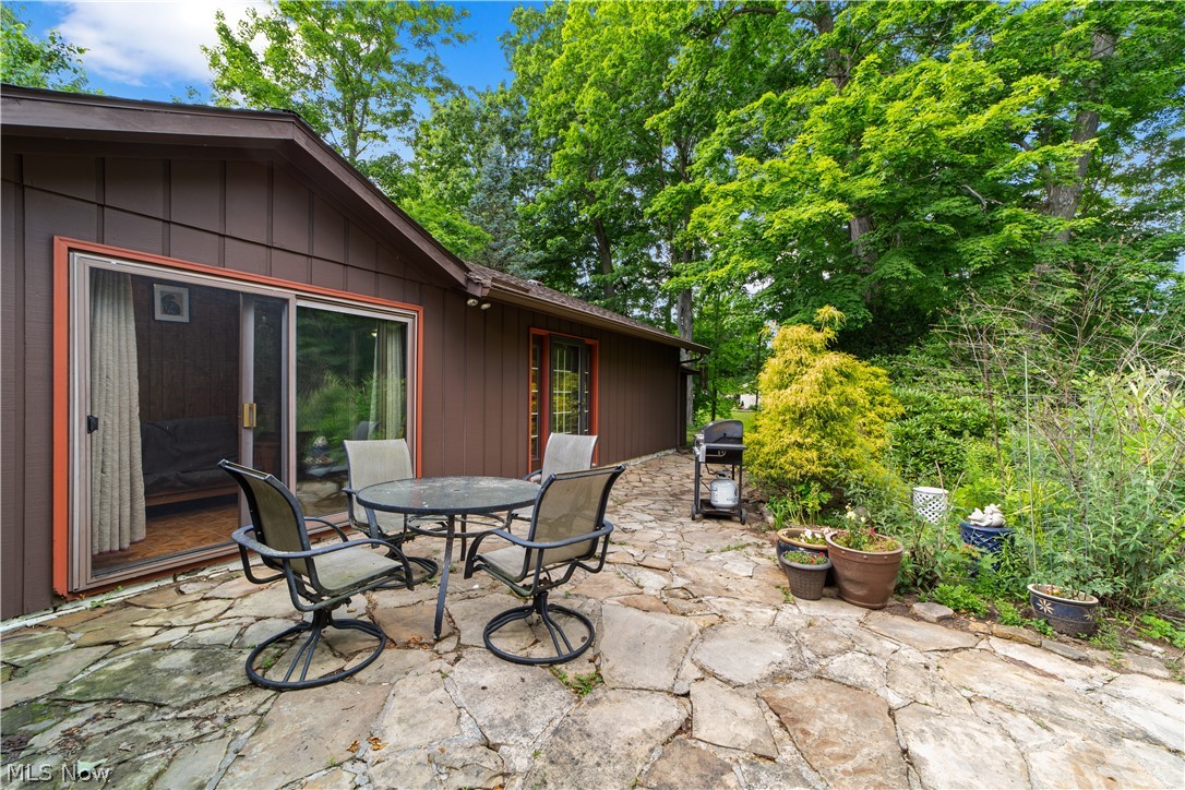 5911 Woodland Drive North Ridgeville OH 44039