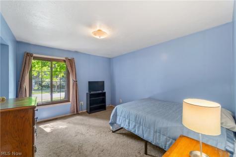 5911 Woodland Drive North Ridgeville OH 44039