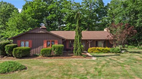 5911 Woodland Drive North Ridgeville OH 44039