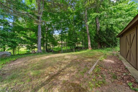 5911 Woodland Drive North Ridgeville OH 44039