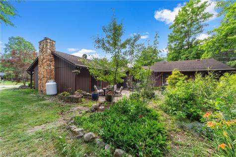 5911 Woodland Drive North Ridgeville OH 44039