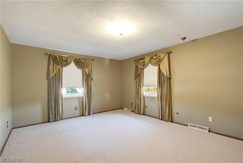 3317 Cherrywood Drive Norton OH 44203