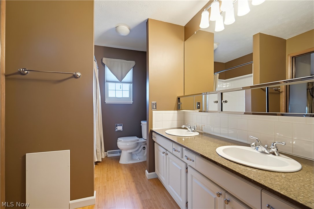 3317 Cherrywood Drive Norton OH 44203
