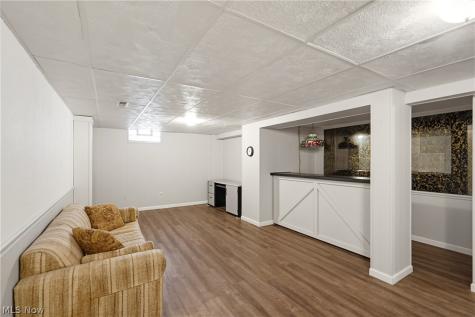 3317 Cherrywood Drive Norton OH 44203