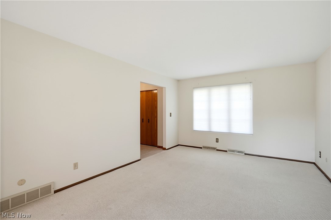 3317 Cherrywood Drive Norton OH 44203