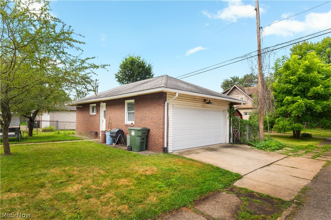 1523 Fulton Road NW Canton OH 44703