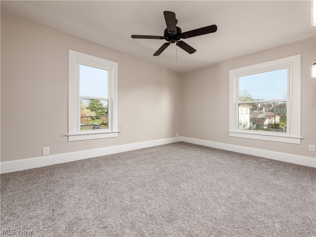 618 Locust Avenue Zanesville OH 43701