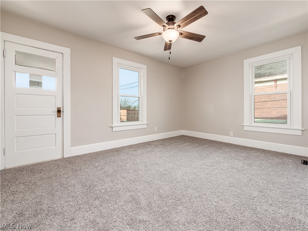 618 Locust Avenue Zanesville OH 43701