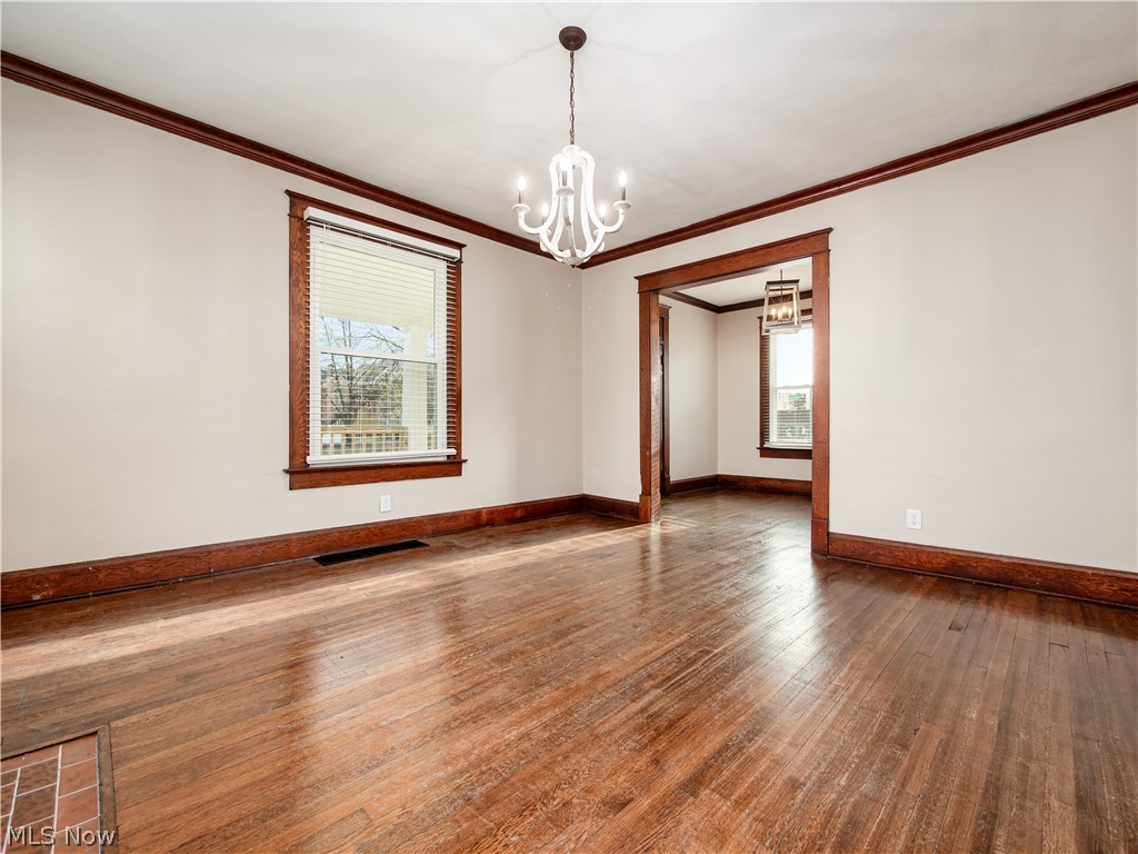 618 Locust Avenue Zanesville OH 43701