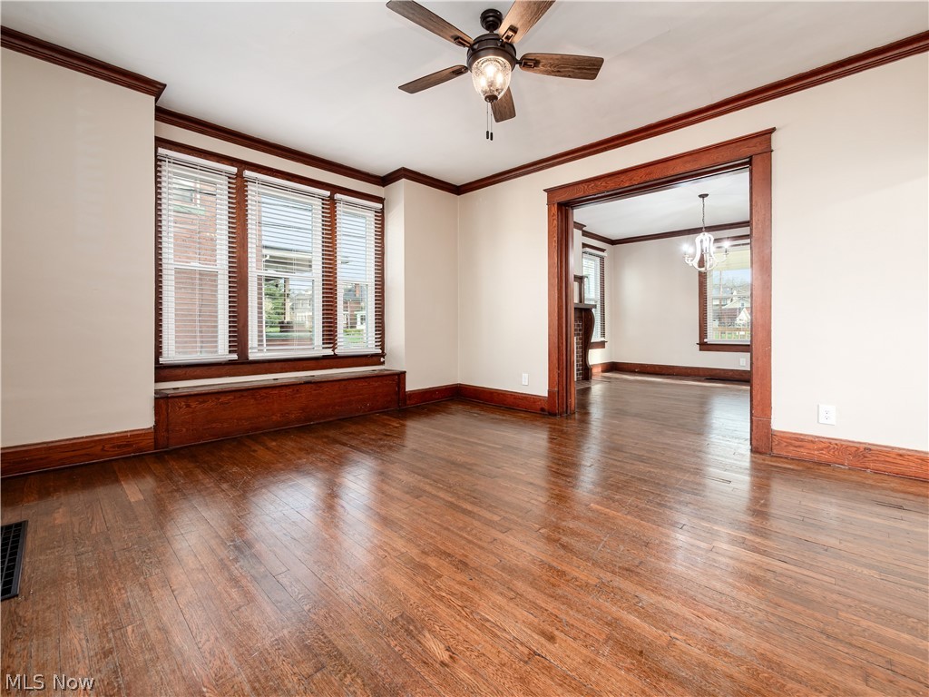618 Locust Avenue Zanesville OH 43701