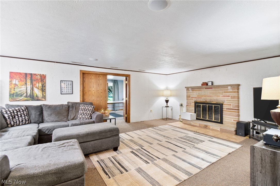 3595 Dauphin Drive NE Canton OH 44721