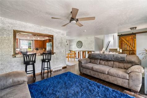 3595 Dauphin Drive NE Canton OH 44721