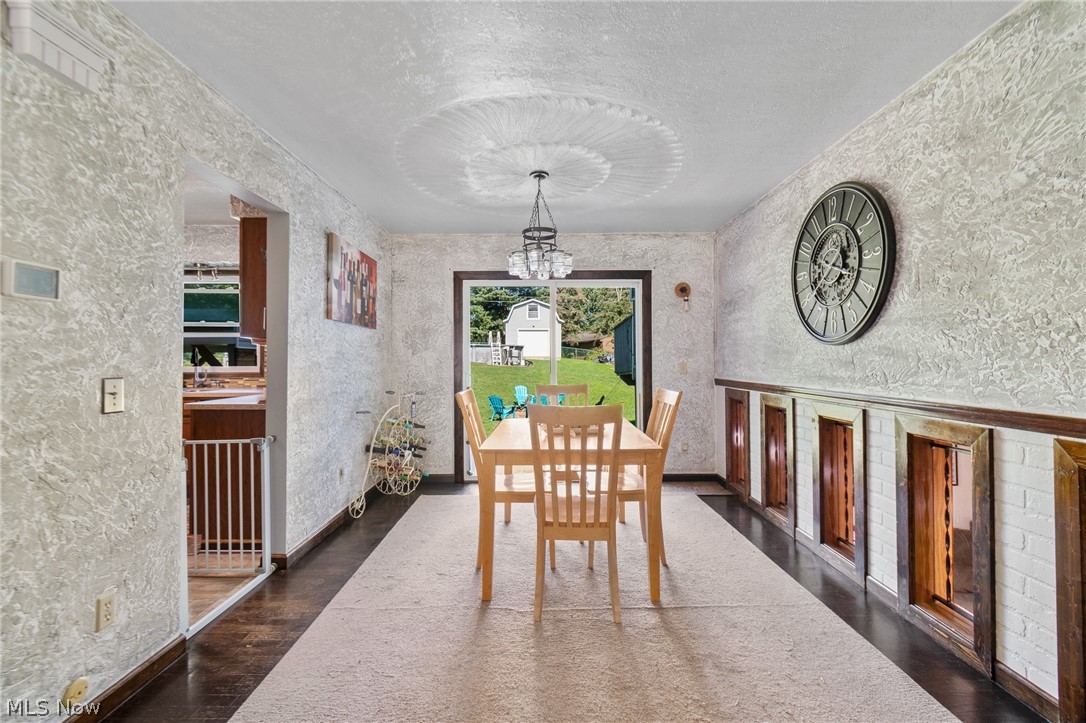 3595 Dauphin Drive NE Canton OH 44721