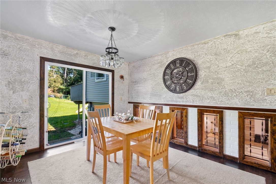 3595 Dauphin Drive NE Canton OH 44721