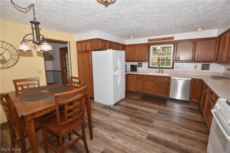 965 Norwich Avenue NW Massillon OH 44646