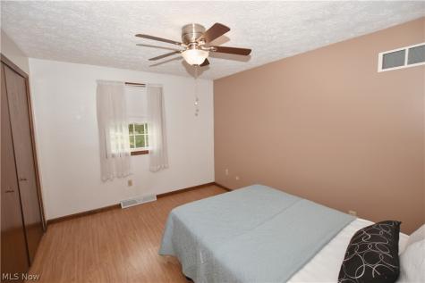 965 Norwich Avenue NW Massillon OH 44646
