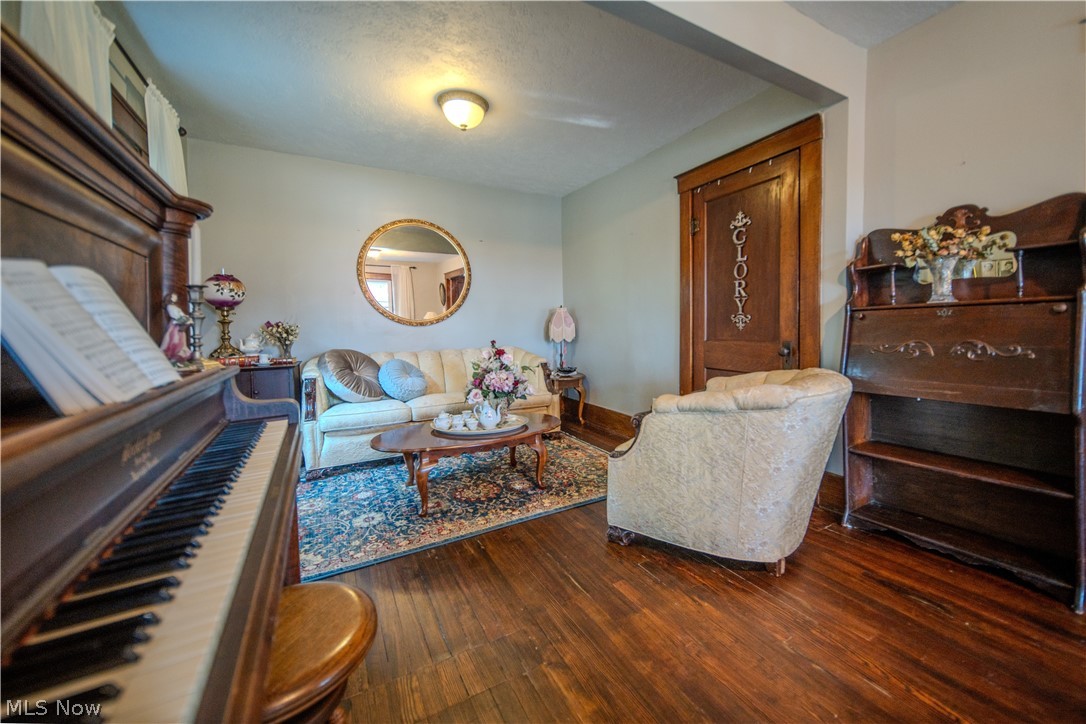 6549 Waterloo Road Atwater OH 44201