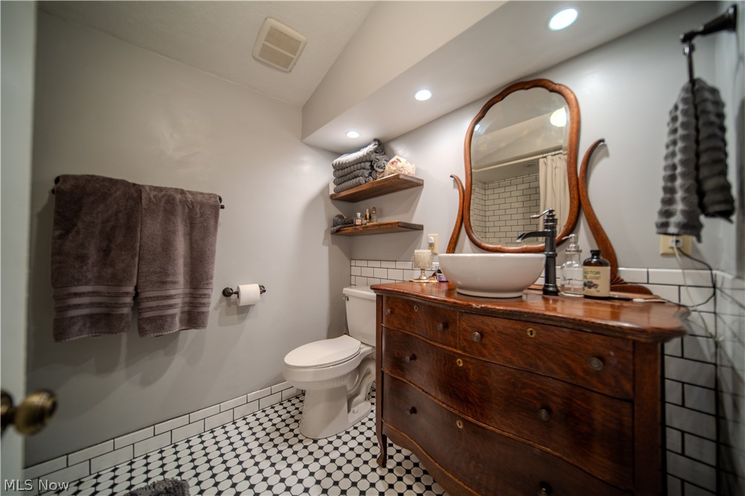 6549 Waterloo Road Atwater OH 44201