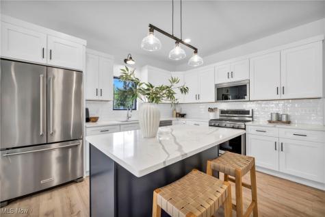 6728 Benedict Drive Middleburg Heights OH 44130